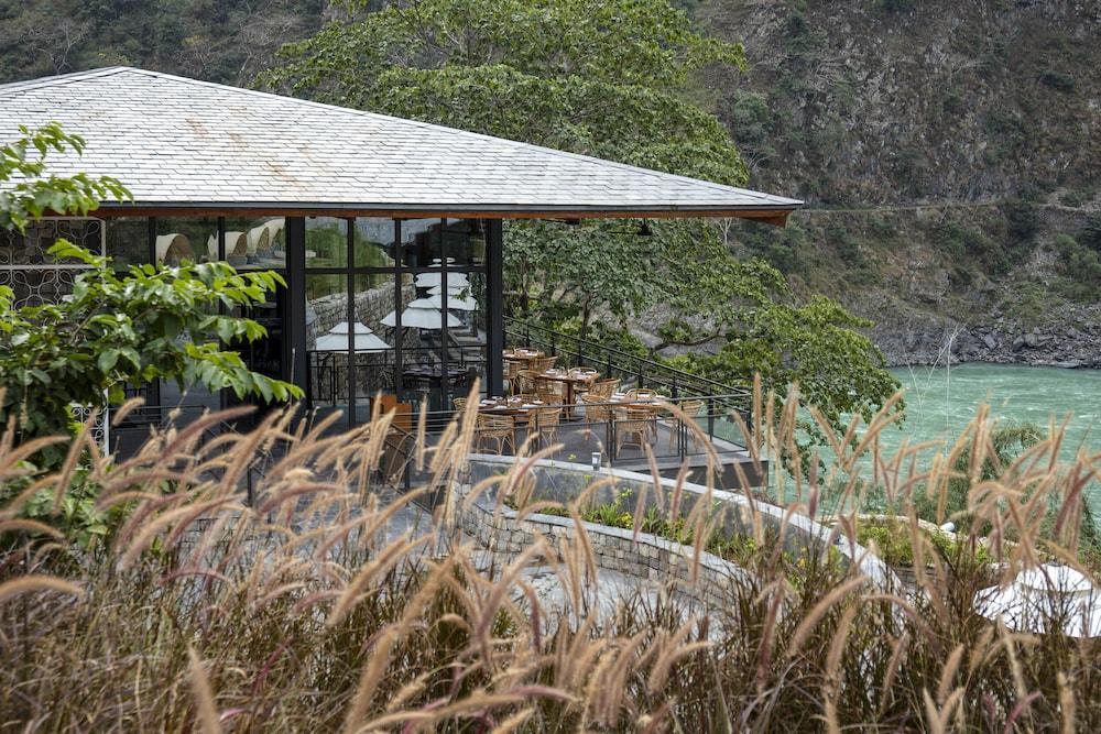 Taj Rishikesh Resort And Spa Dehradun Exterior foto
